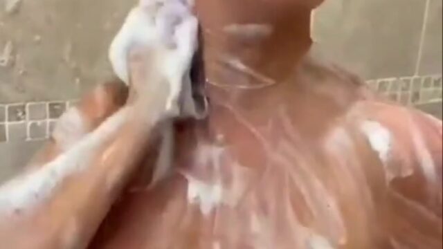 Kerry Katona Onlyfans nude shower video in the bathtub!!!