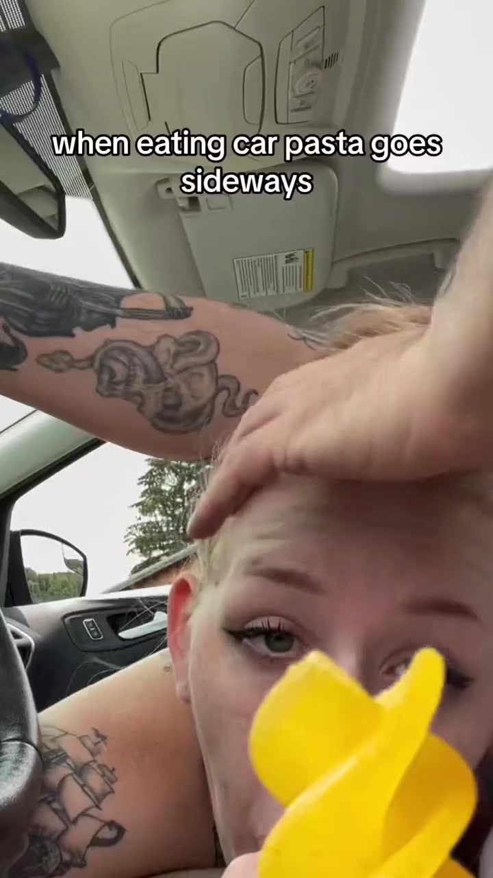 Paleseafoam Onlyfans sex with her boyfriend on car!!!