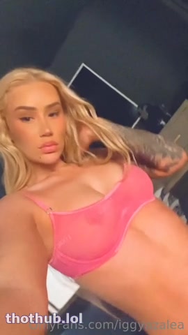 Iggy Azalea Shows Off Her Huge Tits In See-Through Lingerie