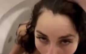 G Baby Aka Brattygbaby Gets Fucked By Boyfriend In Bathtub
