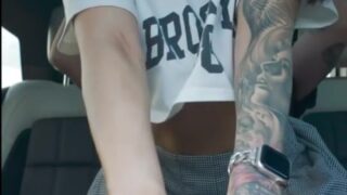 RaileyTV Gets Fucked In The Car And Creampie