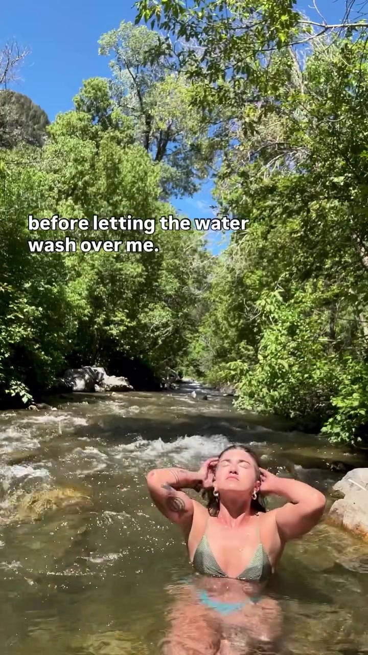 Rae.on.the.road Nude Showing Off Her Hot Body Outdoors