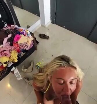 Ellie Scales / Babyellxox Onlyfans – Sucks Cock Her Boyfriend