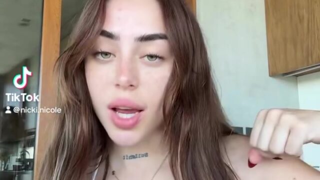 Nicki Nicole – Beautiful Angel Shows Off Her Big Tits